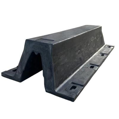 China Marine Protection OEM Dock Rubber Fender V Type Arch Pianc 2002 for sale