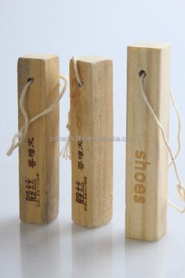 China High Quality Wood Hanging Diffuser Essential Stick /piece Air Freshener in almirah Sanalwood /wardobe Smell for sale