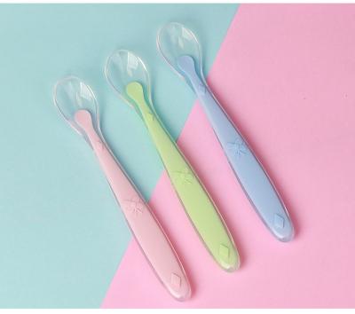 China Customized BPA Free Defensive Stance Hook Silicone Baby Spoon Baby Training Easy Spoon Logo&Color Bpa for sale