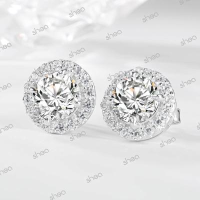 China Halo Factory Wholesale Competitive Price 925 Silver 1ct Round Brilliant Cut Moissanite Halo Classic Fine Jewelry Earring Women for sale