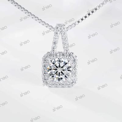 China Halo Factory OEM Wholesale Price 925 Silver 1ct Round Brilliant Cut Moissanite Halo Pendant Fine Jewelry Women for sale