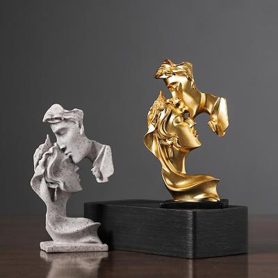 China Modern Home Decor The Thinker Accent Luxury Modern Art Antique Bamboo Resin Sculpture for sale