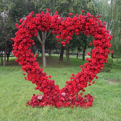 China Customized Size Artificial Flower Heart-Shaped Arch Backdrop for Christmas Graduation for sale