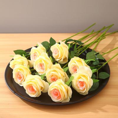 China Fall in Color Large Spring Flower Ball Arrangements Eco-friendly Silk Table Decoration for sale