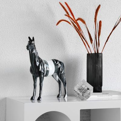 China Animal Art Deco Design Resin Sculpture for Home Ornament Nordic Inspired Horse Craft for sale