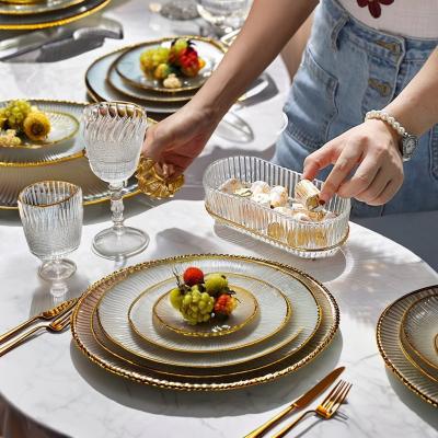 China Upgrade Your Kitchen Entertaining with Our Minimalist Glass Tray featuring Deer Accent for sale