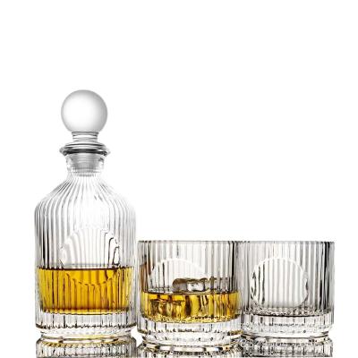 China 310 ml de vidrio giratorio antiguo con diseño giratorio en venta