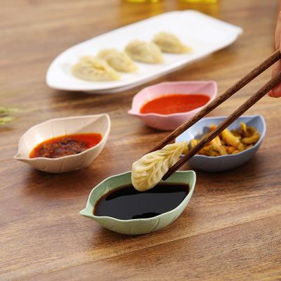 Chine Plate à collation en paille de blé en forme de feuille parfaite pour servir des collations lors de fêtes et d'événements à vendre