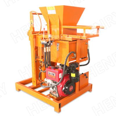 China Hotels Hr2-25 Mould Customized Diesel Soil Interlocking Brick Machine Electric Clay Brick Machine Mud Brick Making Machine for sale