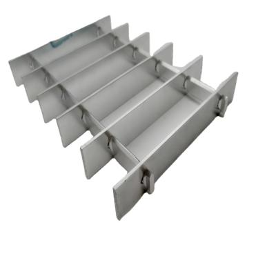 China Best Quality Modern Dovetail Type Serrated Aluminum Flush Top Grille for sale