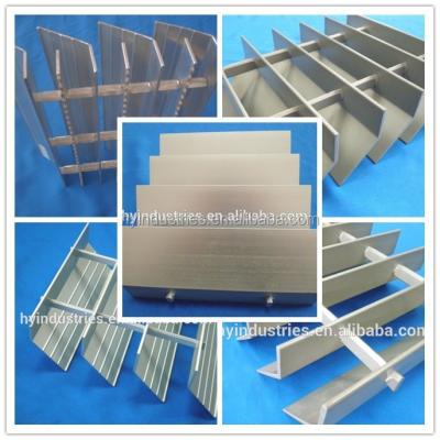 China Aluminum Alloy Sunshade High Quality Lightweight Ventilation Stamped Aluminum Canopy for sale