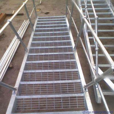 China Modern Custom Galvanized Outdoor Steel Stair Treads Steps for sale