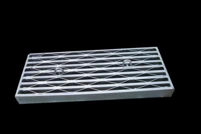 China Modern Galvanized Anti Skid Perforated Metal Stair Treads for sale