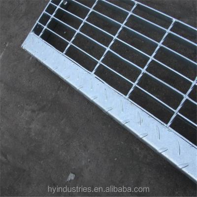 China China Industrial Aluminum Manhole Step Aluminum Stair Treads Anti-Slip Stair Flair for sale