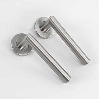 China Modern stainless steel door handles for department hospital school shopping market kitchen doors ss4001 wood demand for sale