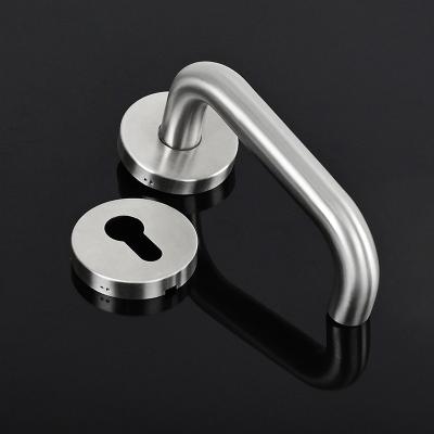 China CE Industrial EN 1906 Door Handle Set Wood 304 Stainless Steel Fire Rated Interior Lever Handle Rose for sale