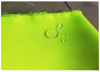 China Eenvormige Beschermende Stof 100D Vier Polyester van Polarfleece van de Manierrek de Fluorescente Te koop