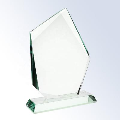 China Cheap Glass Award From Europe Crystal Glass Trophy Factory Direct Jade Iceberg for sale