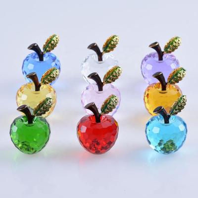 China Christmas Valentine Wedding Gifts Lovely Favor from Europe Crystal Apple 40mm for sale