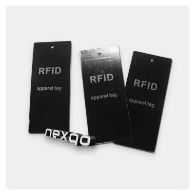 China Viable Free Sample Customized Repeatable Printing Paper RFID Clothing Hangtag for sale