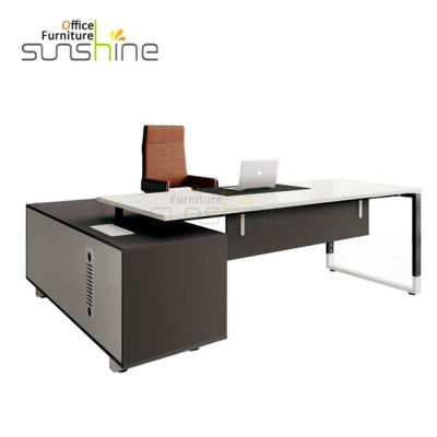 China Latest Modern Design Modern Fashion Office Furniture Executive Desk Table Features for sale