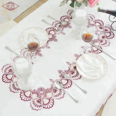 China Wholesale New Design Disposable Low Price LongShow Jacquard Lace Tablecloths For Party for sale