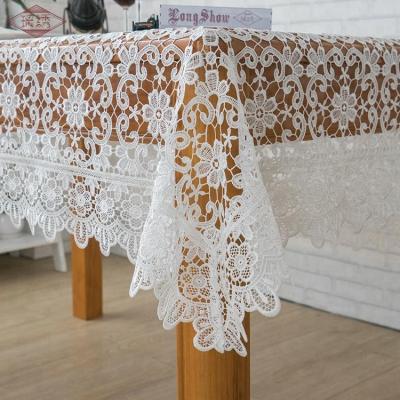 China LongShow Design Disposable White Elegant Lace Water Soluble Border Embroidered Tablecloth for sale