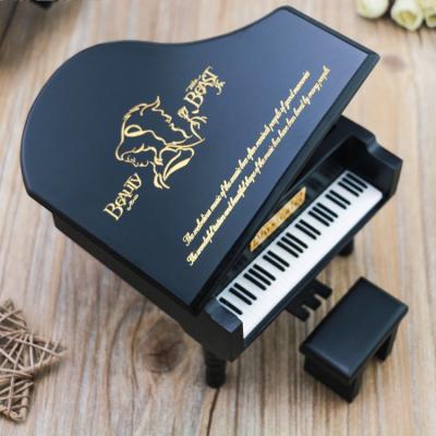 China Wholesale Funny Gift Roll Up Mechanism Piano Musical Beauty and Beast Decoration for sale