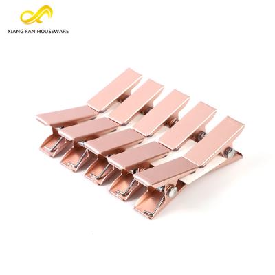 China Factory Wholesale Durable Daily Life Metal Aluminum Alloy Pink Clothespin for sale