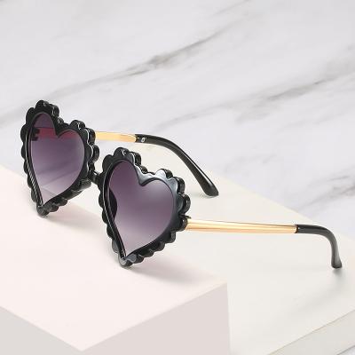 China daily & safety 2021 new fashion cute heart shape kids sunglasses kids sunglasses flower UV400 Sun glasses for sale