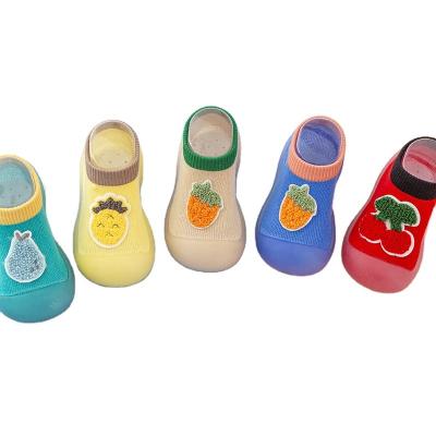 China 2022 New Children's Breathable Socks Shoes Indoor Baby Toddler Shoes Cartoon Fruit Soft Soled Kindergarten Knitted Candy Color for sale