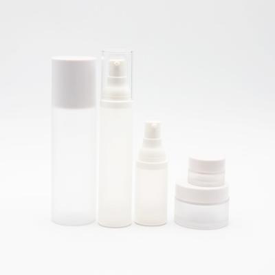 China Hot Selling Cosmetic Water Bottle Pump Skin Care Serum Pump Bottle 100ml Plastic Bottle Cosmetic for sale