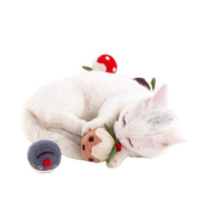 China New Design Viable 100% Interactive Cat Toy Set Pet Supplies Cute Cat Rolling Wool Ball Toy Felt Ball With Catnip for sale