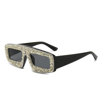 China Fashion Sunglasses 2022 Crystal Bling Gold Vintage Rhinestones Women's Handmade Luxury Rectangle Sun Glasses for sale