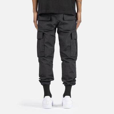 China Anti-Wrinkle Mens Outdoor Cargo Pants Leisure Track Pants Multi-pocket Trousers for sale