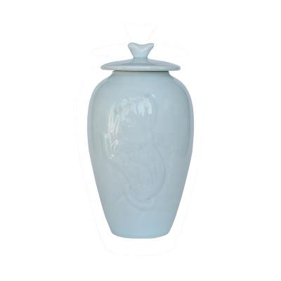 China Sustainable White Porcelain Jar And Decoration With Carving For Home Or Hotel for sale