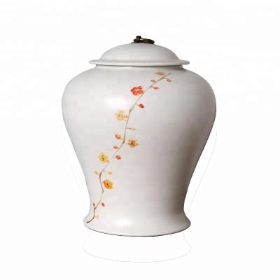 China Chinese Classic White Ceramic Food Home Decor Porcelain General Jar With Flower Painting Holiday GIF Vase for sale