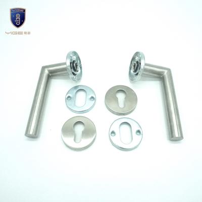 China Traditional Solid Mount Stainless Steel Shower Door Handle 201/304 Stainless Steel Right Angle Door Handles for sale