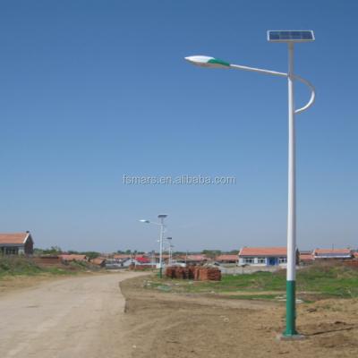 China ROAD High Lumen Waterproof Solar 60 Watt Dimmable Led Street Light for sale