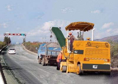 Chine fraiseuse froide de 1.3M, fraiseuse de route goudronnée de poids de l'opération 15.8Ton à vendre