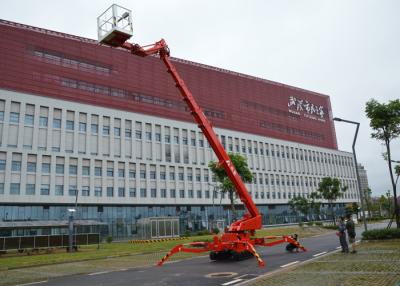 China Outreach hidráulico telescópico automotor de la elevación el 13.9M del auge del poder dual en venta