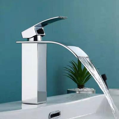 China Thermostatic Bath Mixer Taps Hot Sales Brass Waterfall Faucet Basin Faucets for sale