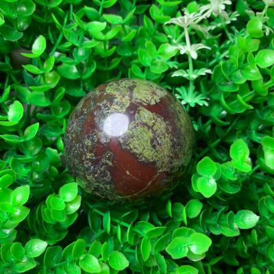 China Europe Dragon Bloodstone Ball Chakra Sphere Chakra Feng Shui Quartz Healing Stone Natural Crystal Gifts for sale