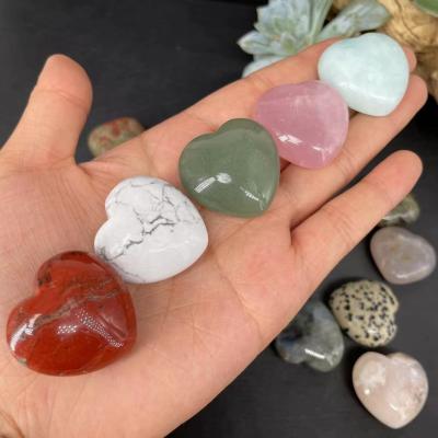 China Cheap Natural Quartz Crystal Heart Europe Rose Stone Fengshui Healing Folk Crafts Stone Wedding Gifts for sale