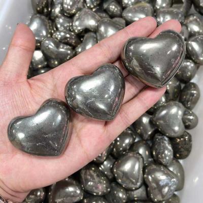 China Europe Pyrite Heart Metal Decoration Cheap Natural Crystal Fengshui Healing Folk Crafts Stone Wedding Gifts for sale