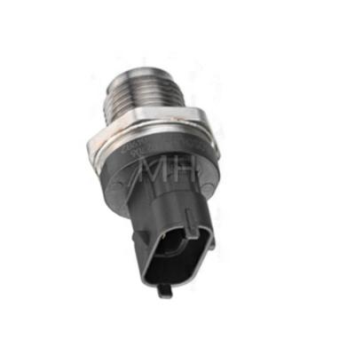 China I-SUZU Auto Parts Fuel Rail High Pressure Sensor 874556 For Volvo for sale