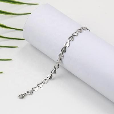 China Graceful CLASSIC Heart Shape Bracelet Women Metal Chain Bracelet Stainless Steel Chain Bracelets For Women Bracelet Femme for sale