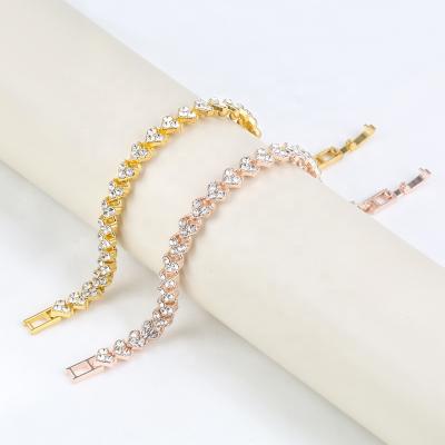 China FASHIONABLE Zircon 2021luxury bracelet women diamond bracelet luxury charm bracelet for women bracelets jewelry for sale