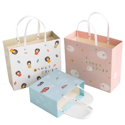 China Luxury Custom Logo Retail Clothing Paper Bag Gift Packaging Shopping Paper Bag Recyclable for sale