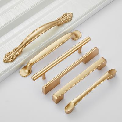 China Wholesale Contemporary Zamak Polished Handle Pull Furniture Drawer Handles Cabinet Handle Cupboard for sale